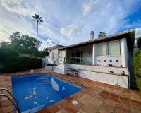 Wiederverkauf - Villa - Estepona - El Padron