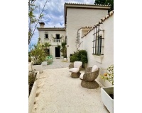 Wiederverkauf - Villa - Estepona - El Padron
