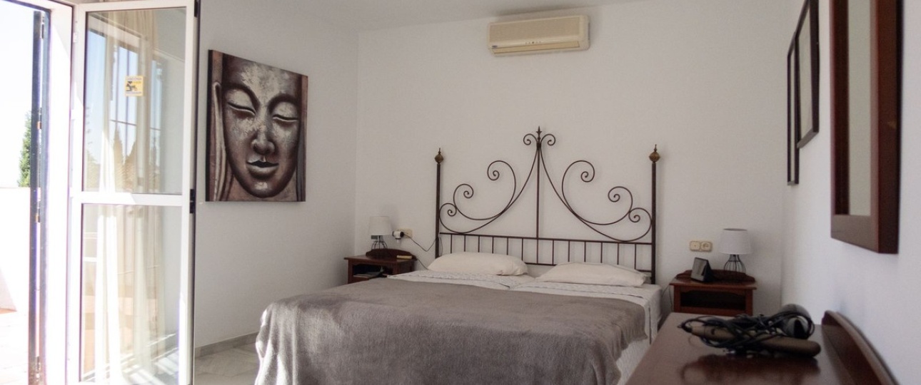 Wiederverkauf - Villa - Estepona - El Padron