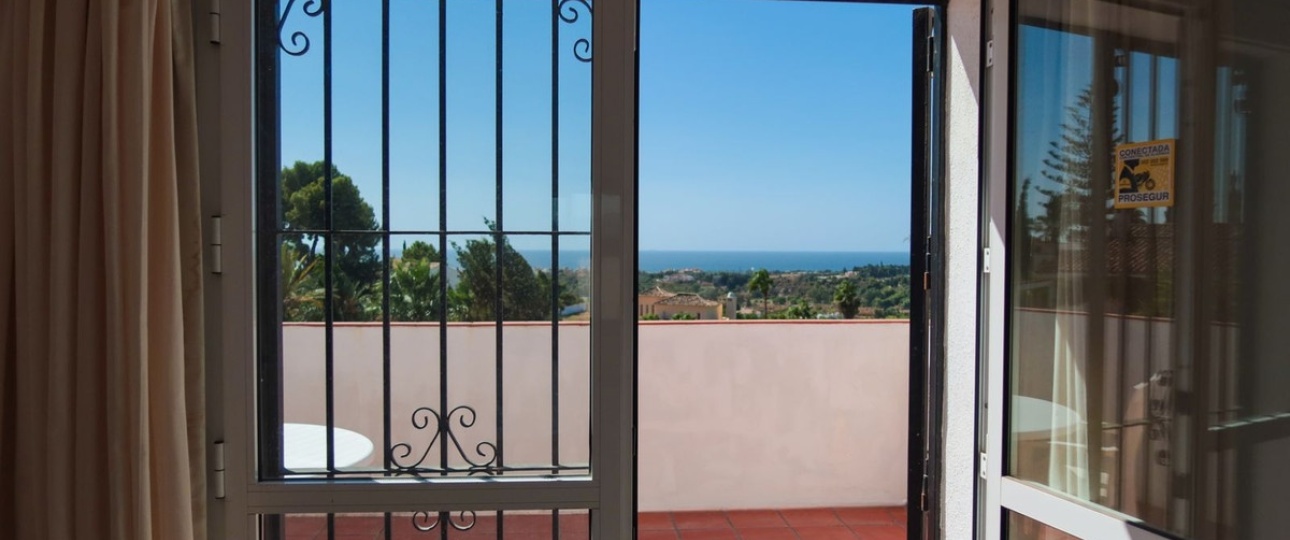 Wiederverkauf - Villa - Estepona - El Padron