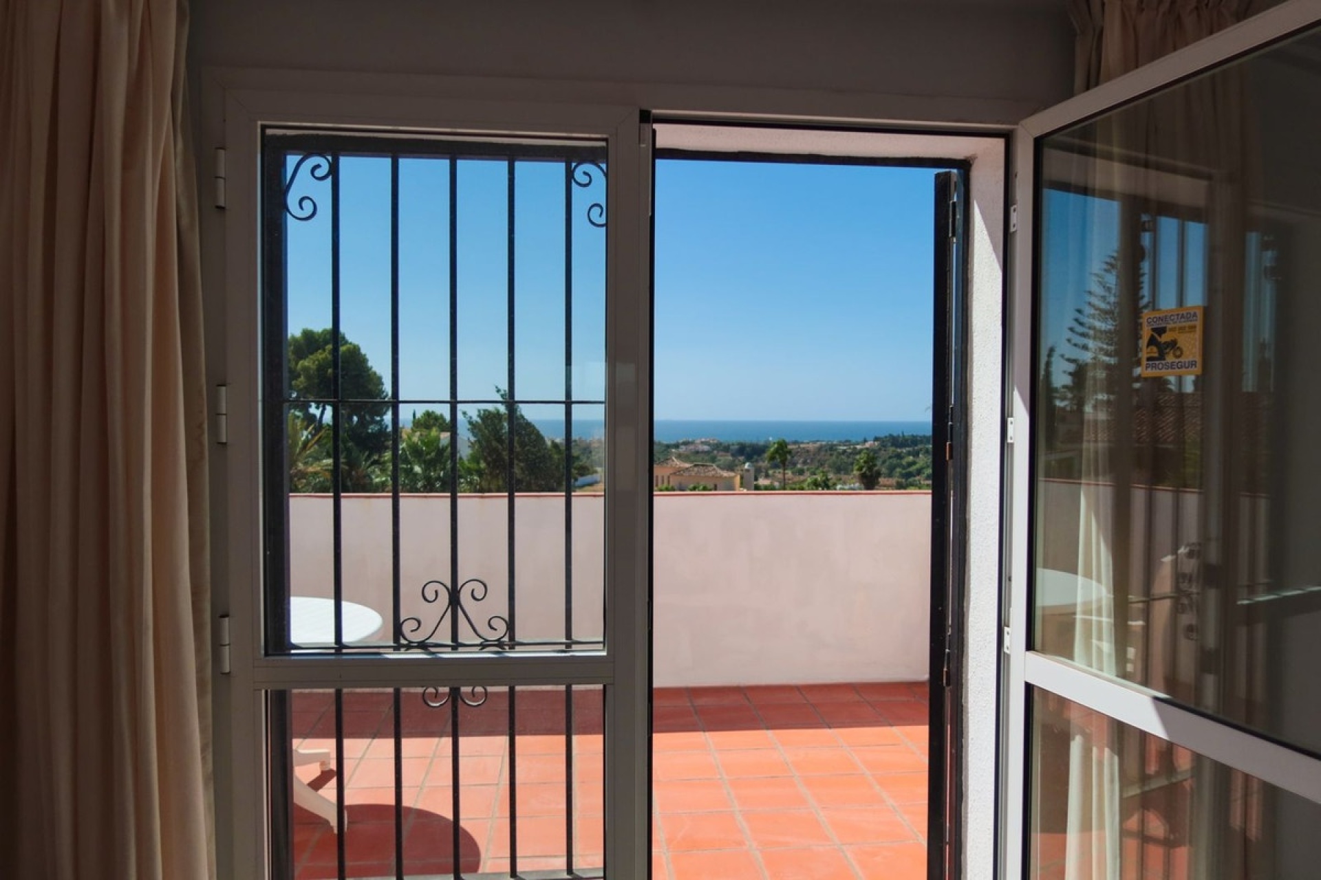 Wiederverkauf - Villa - Estepona - El Padron