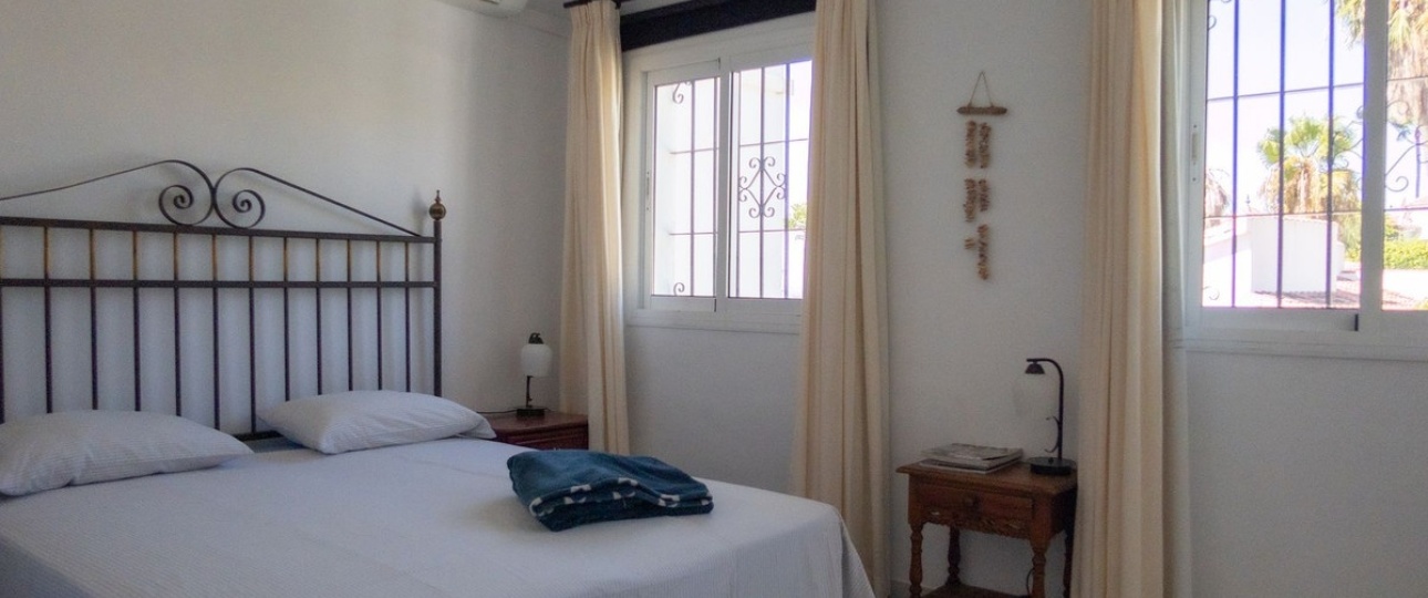 Wiederverkauf - Villa - Estepona - El Padron
