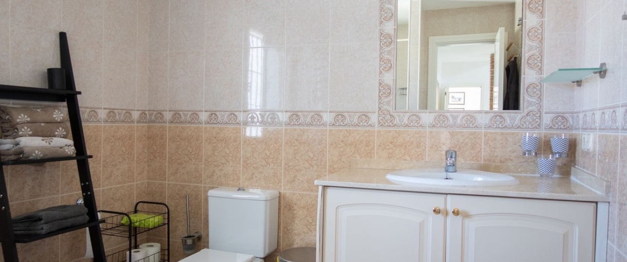 Wiederverkauf - Villa - Estepona - El Padron