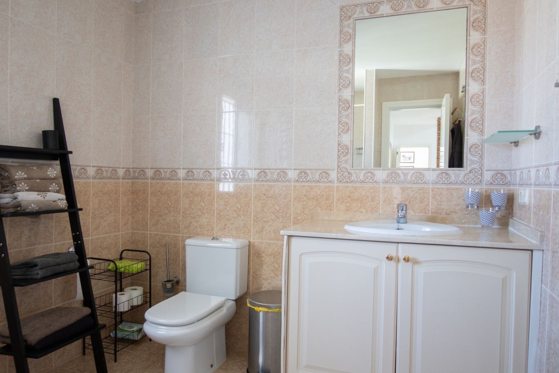 Wiederverkauf - Villa - Estepona - El Padron