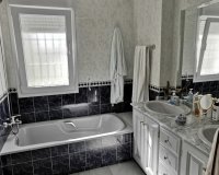 Wiederverkauf - Villa - Estepona - Estepona Centro