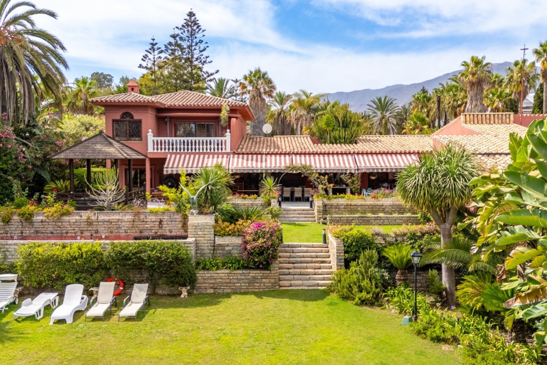 Wiederverkauf - Villa - Estepona - Estepona Centro