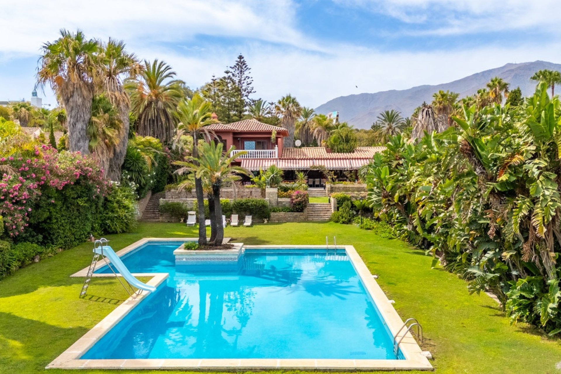 Wiederverkauf - Villa - Estepona - Estepona Centro
