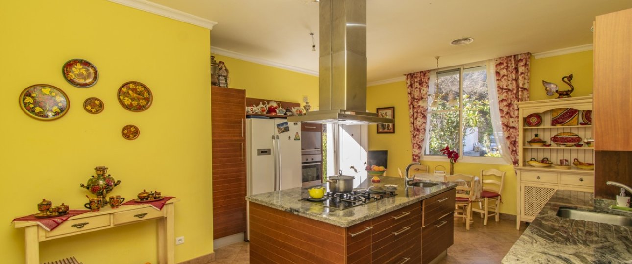 Wiederverkauf - Villa - Estepona - Estepona Centro