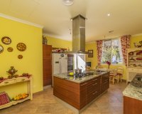 Wiederverkauf - Villa - Estepona - Estepona Centro