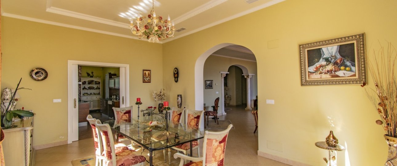Wiederverkauf - Villa - Estepona - Estepona Centro