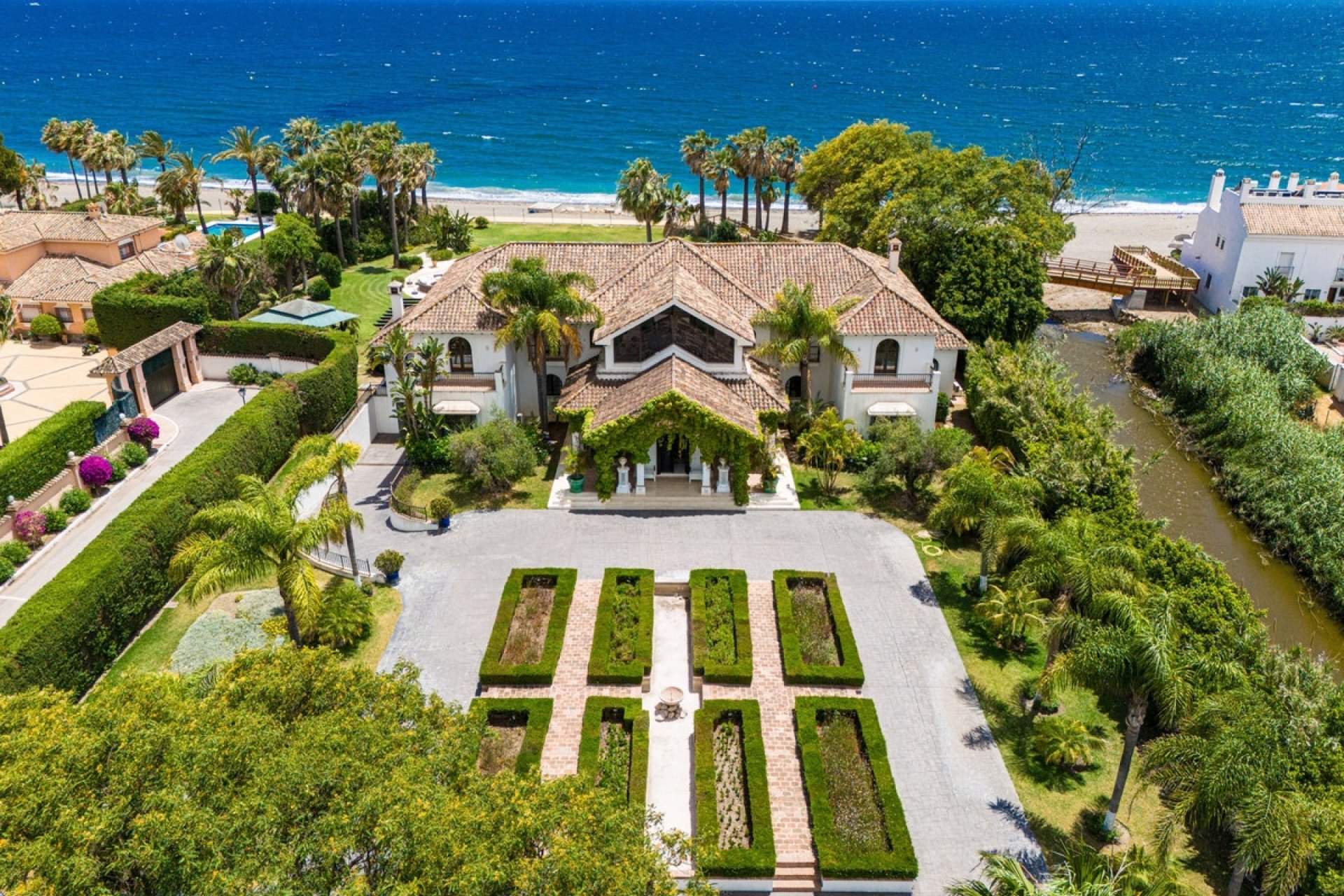 Wiederverkauf - Villa - Estepona - Estepona Centro