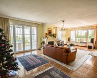 Wiederverkauf - Villa - Estepona - Estepona Centro