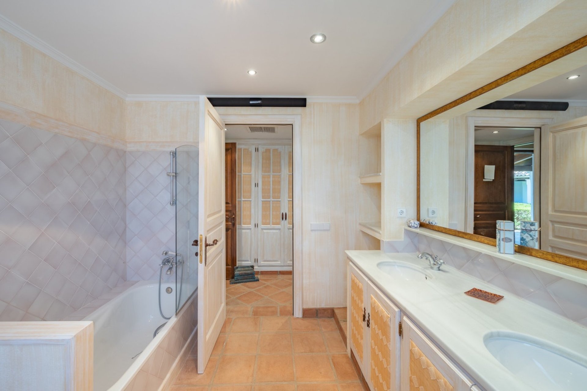 Wiederverkauf - Villa - Estepona - Estepona Centro
