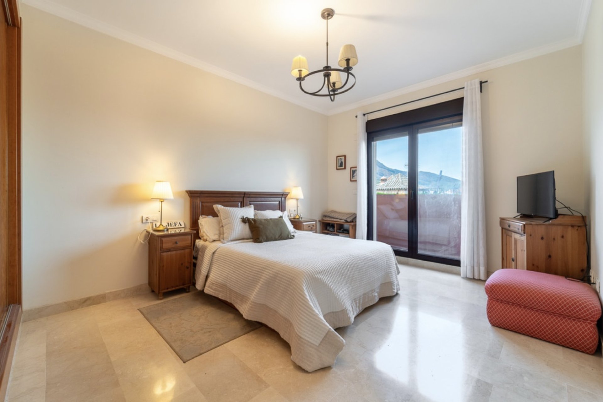 Wiederverkauf - Villa - Estepona - Estepona Centro