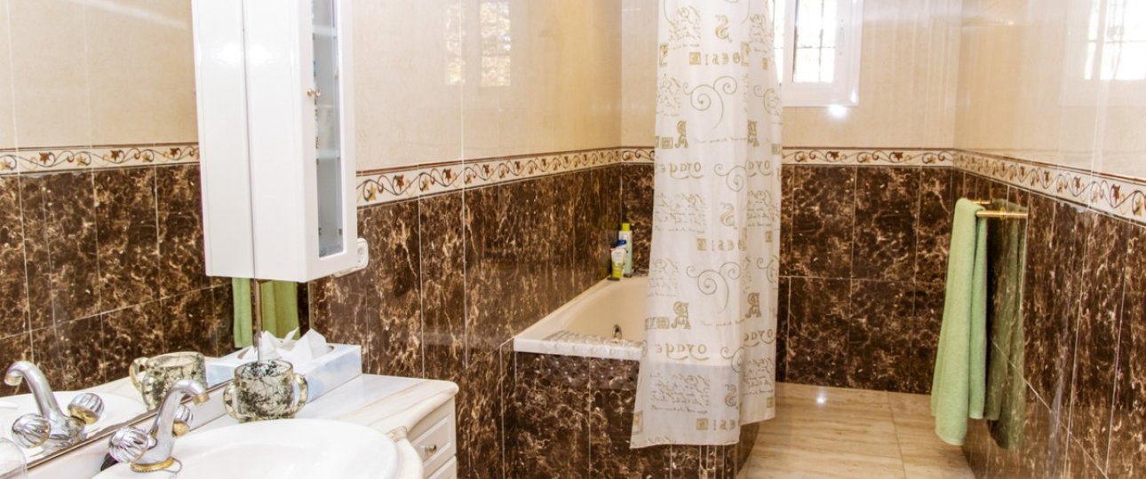 Wiederverkauf - Villa - Estepona - Estepona Centro