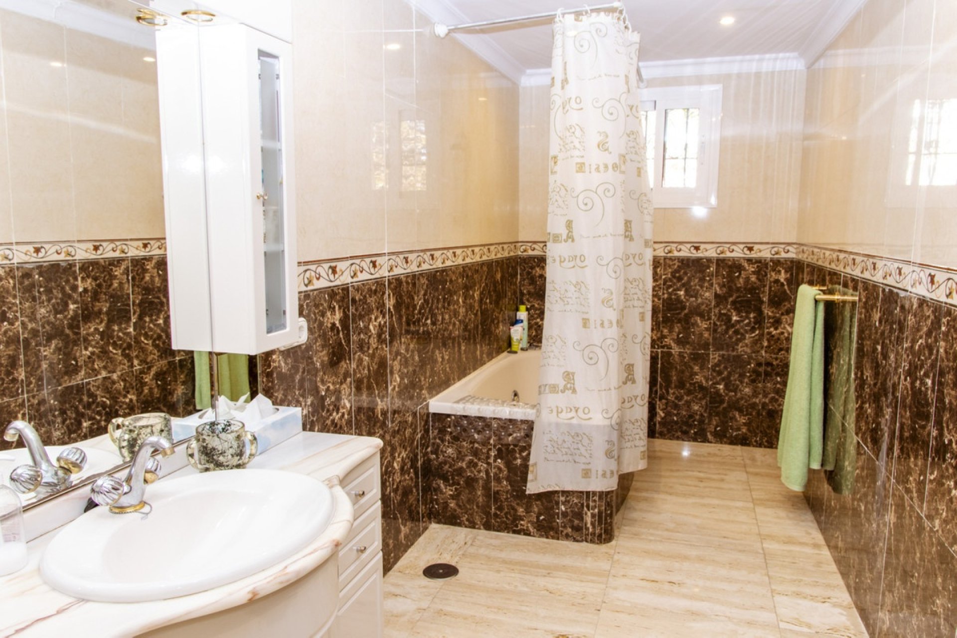 Wiederverkauf - Villa - Estepona - Estepona Centro