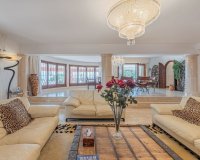Wiederverkauf - Villa - Estepona - Estepona Centro