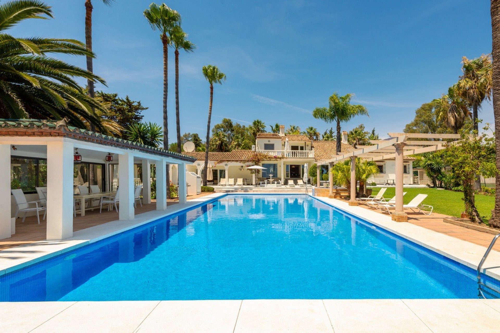 Wiederverkauf - Villa - Estepona - Estepona Centro