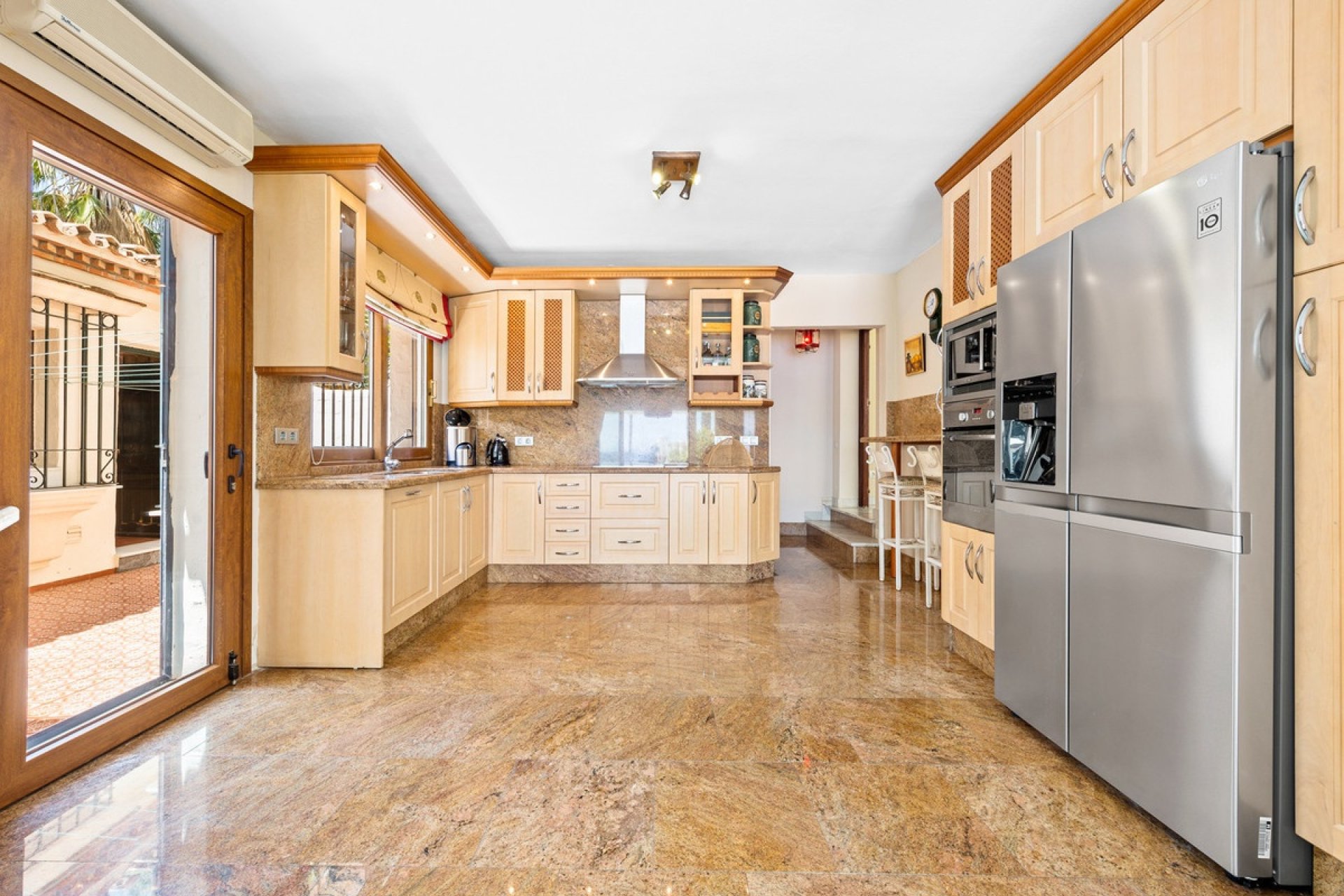 Wiederverkauf - Villa - Estepona - Estepona Centro