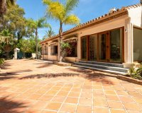 Wiederverkauf - Villa - Estepona - Estepona Centro