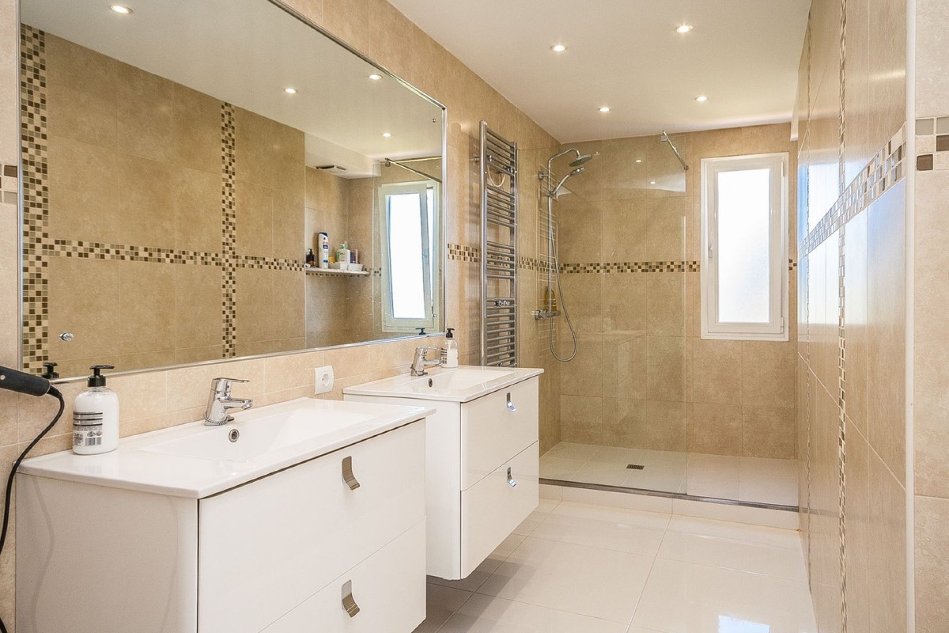 Wiederverkauf - Villa - Estepona - Estepona Centro