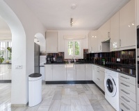 Wiederverkauf - Villa - Estepona - Estepona Centro