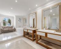 Wiederverkauf - Villa - Estepona - Estepona Centro