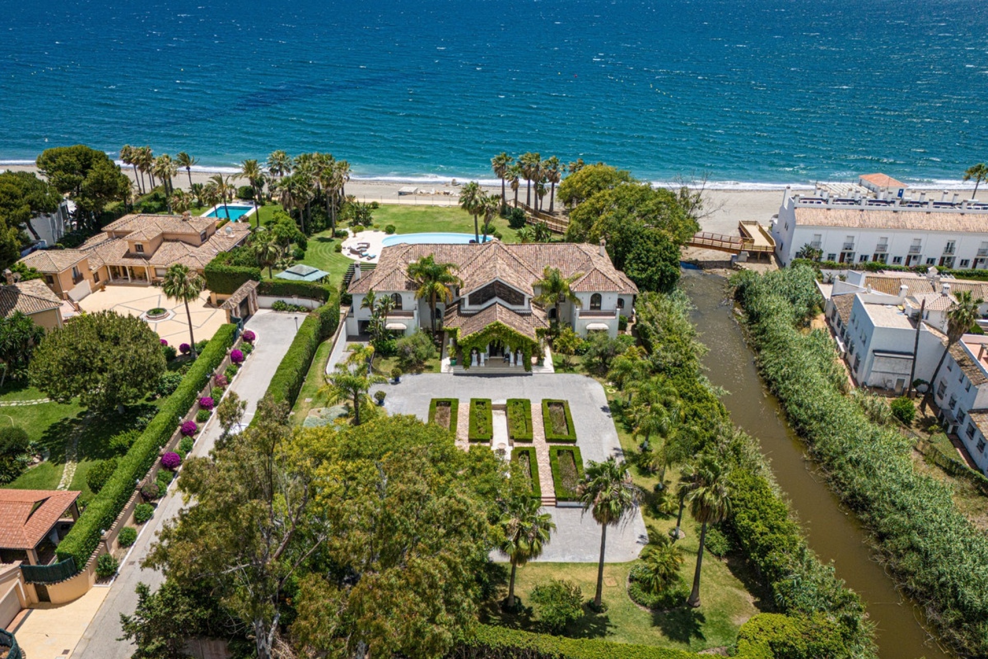 Wiederverkauf - Villa - Estepona - Estepona Centro