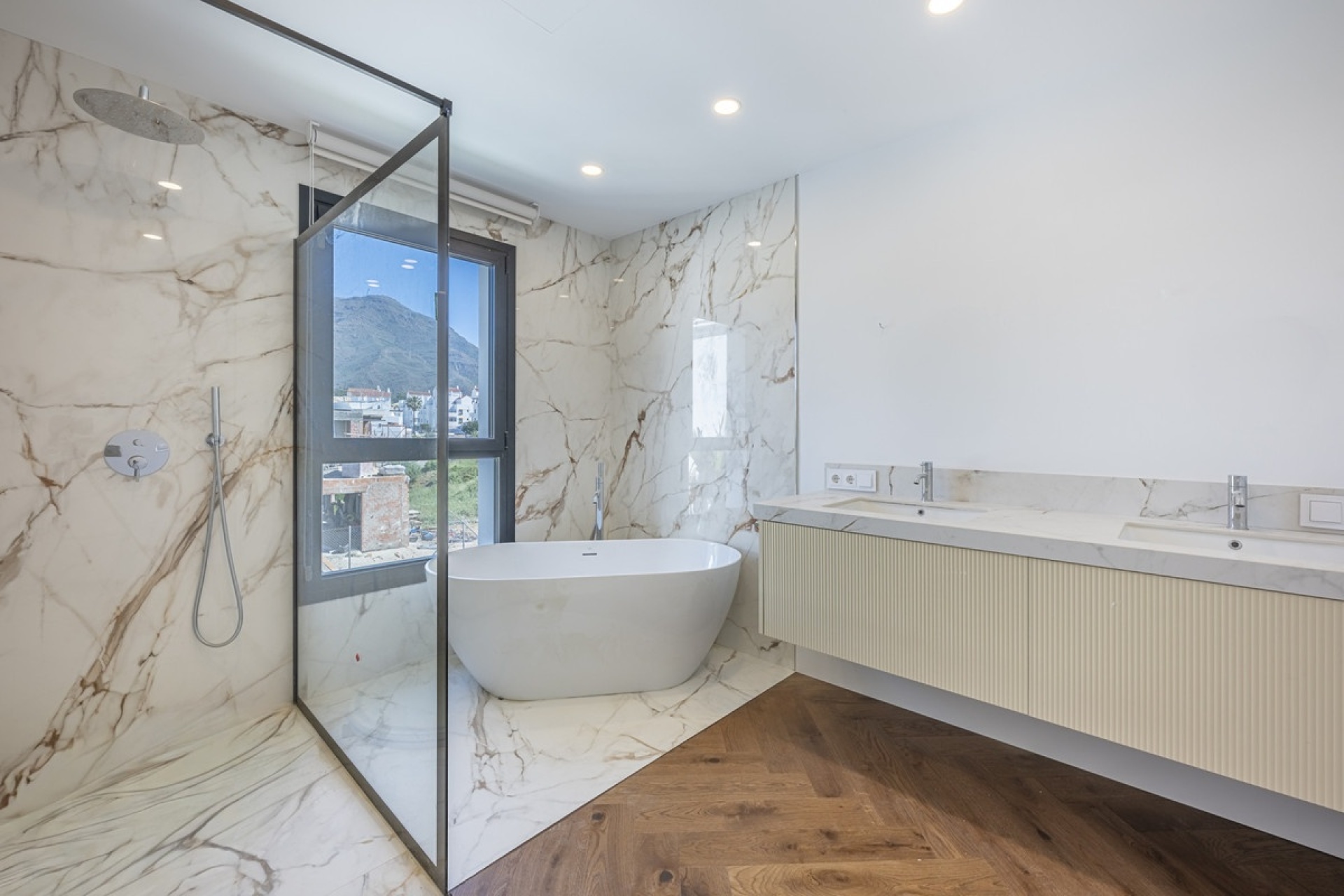 Wiederverkauf - Villa - Estepona - Estepona Centro