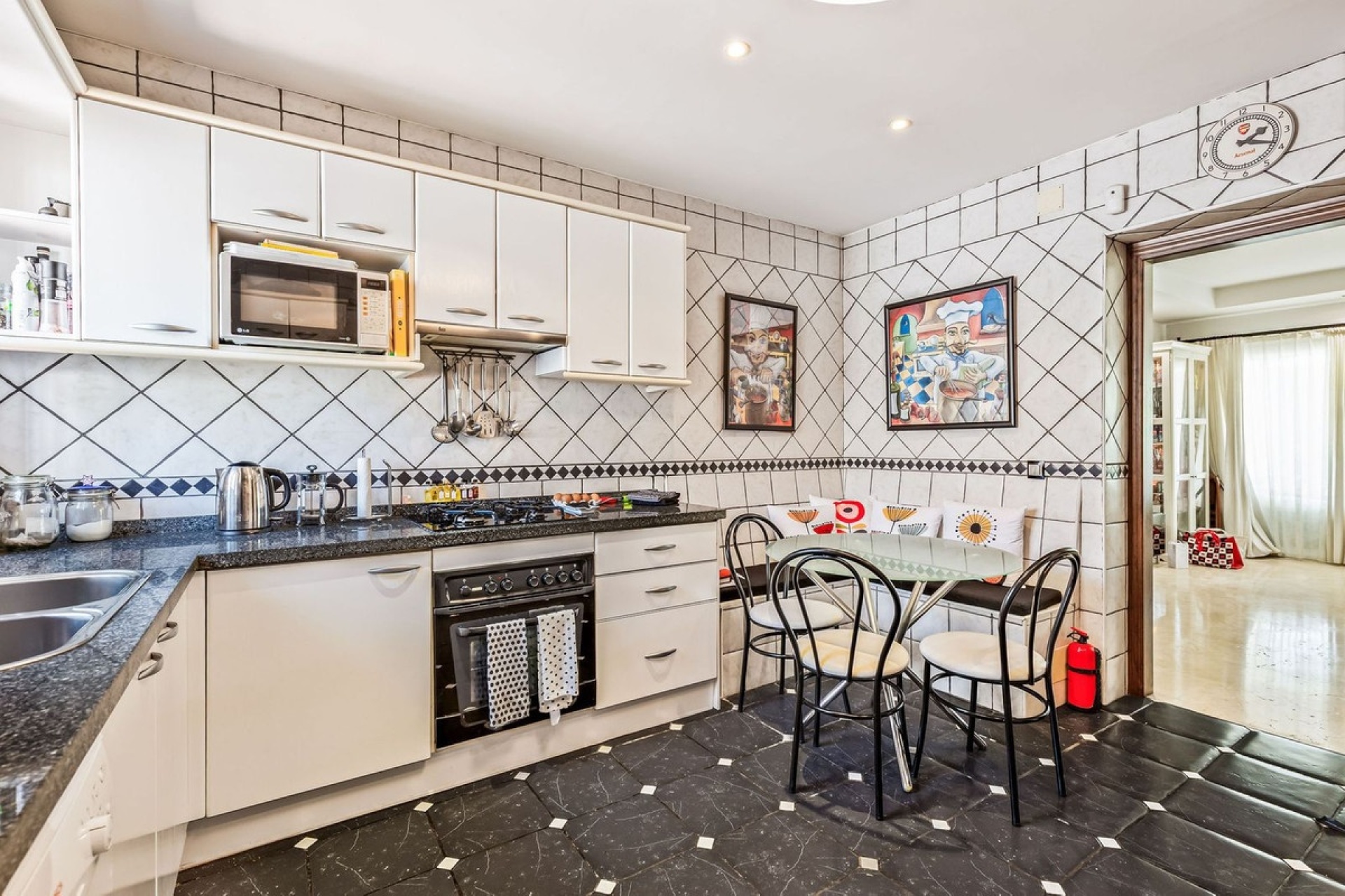 Wiederverkauf - Villa - Estepona - Estepona Centro