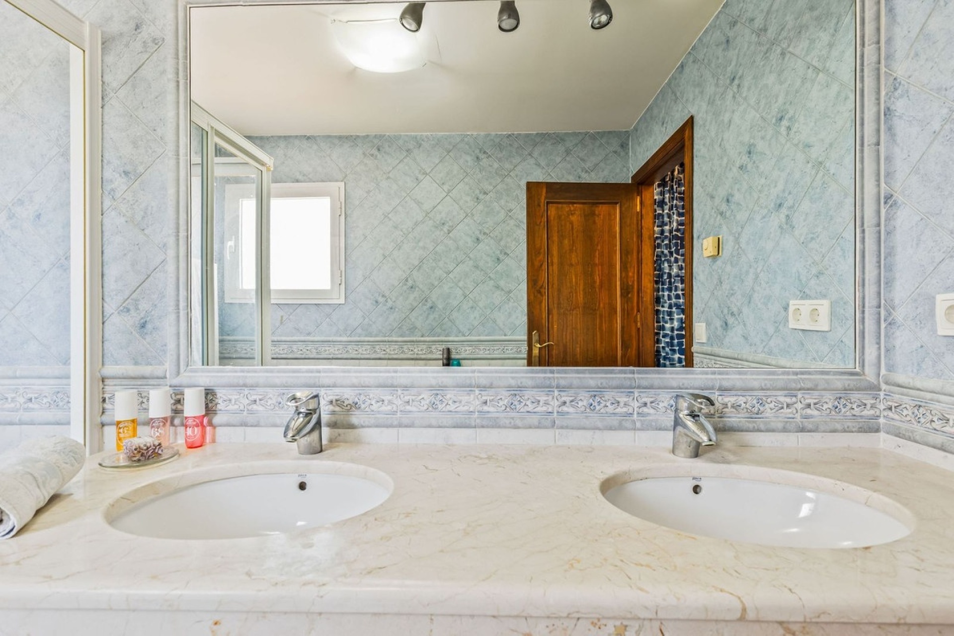 Wiederverkauf - Villa - Estepona - Estepona Centro