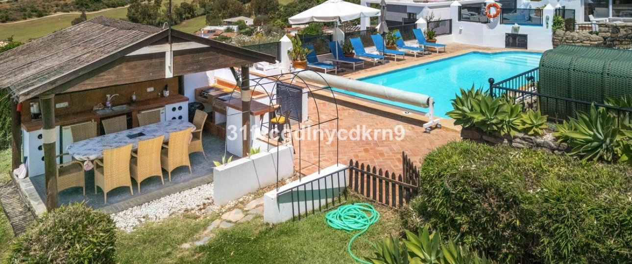 Wiederverkauf - Villa - Estepona - Estepona Centro