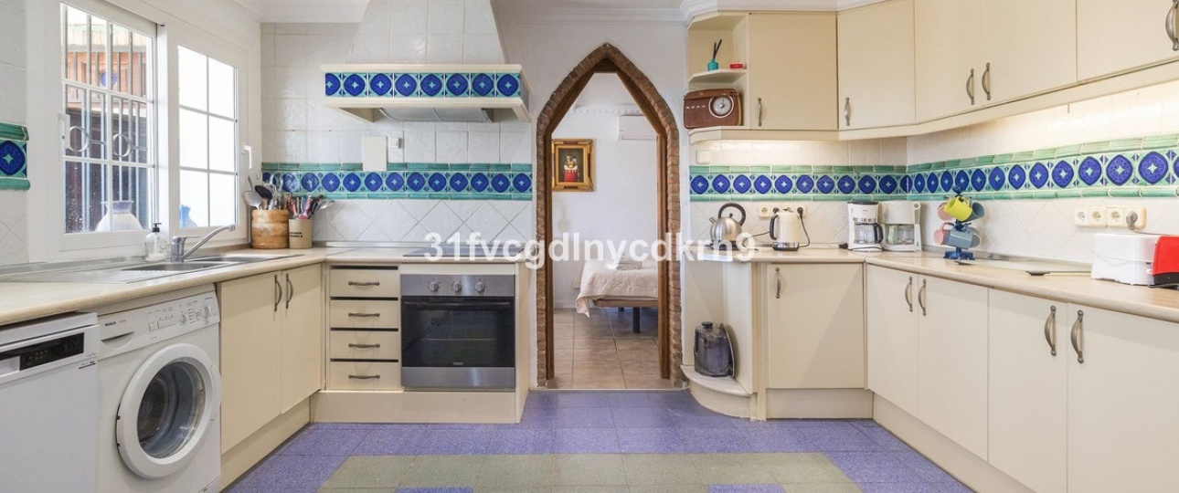 Wiederverkauf - Villa - Estepona - Estepona Centro
