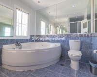 Wiederverkauf - Villa - Estepona - Estepona Centro