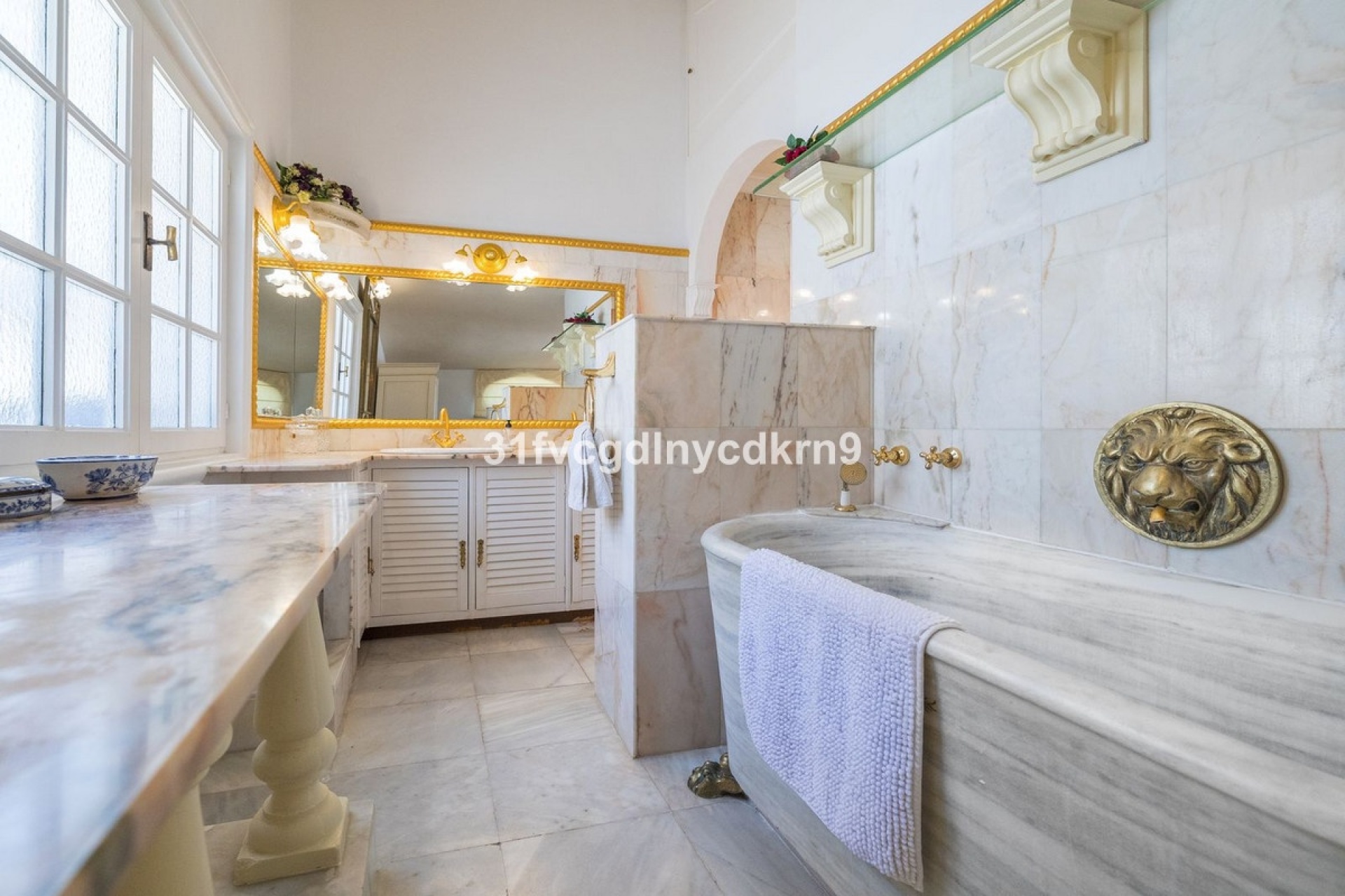 Wiederverkauf - Villa - Estepona - Estepona Centro