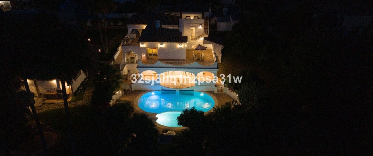 Wiederverkauf - Villa - Estepona - Estepona Centro