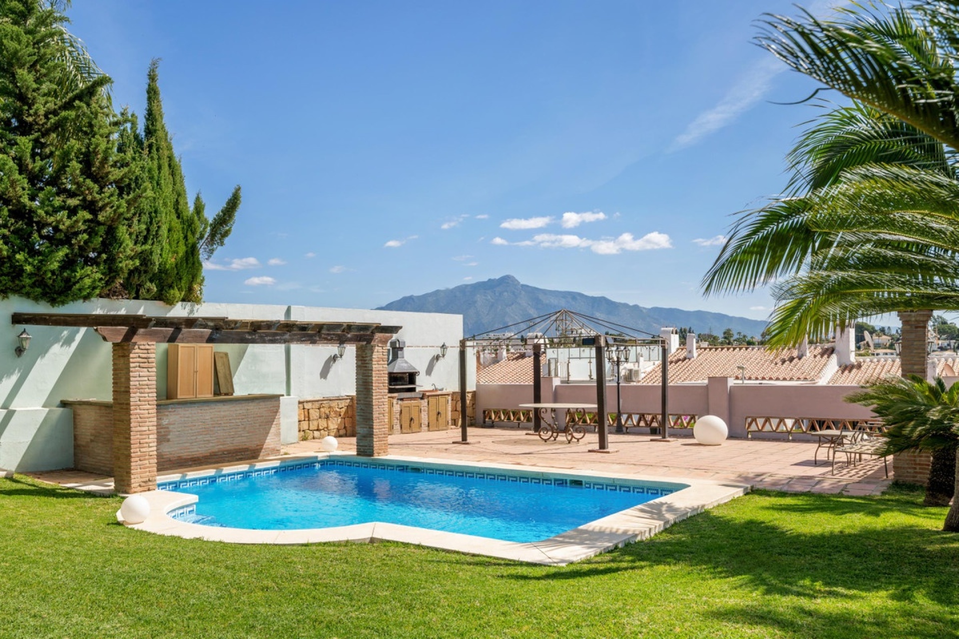 Wiederverkauf - Villa - Estepona - Estepona Centro