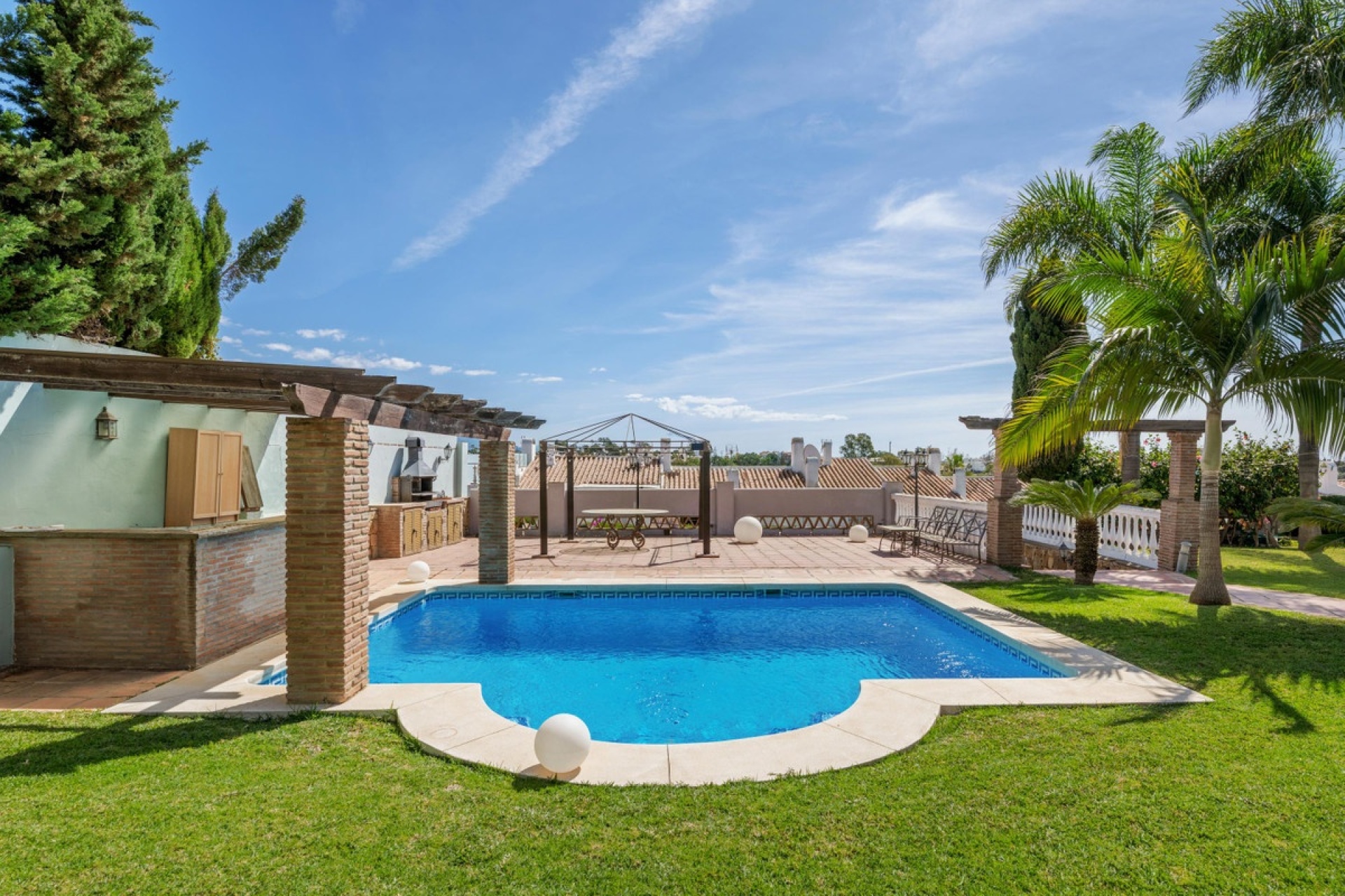 Wiederverkauf - Villa - Estepona - Estepona Centro