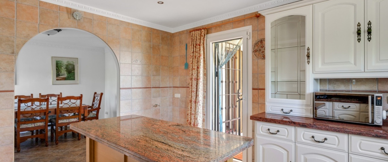 Wiederverkauf - Villa - Estepona - Estepona Centro