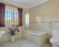 Wiederverkauf - Villa - Estepona - Estepona Centro