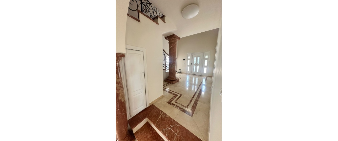 Wiederverkauf - Villa - Estepona - Estepona Centro