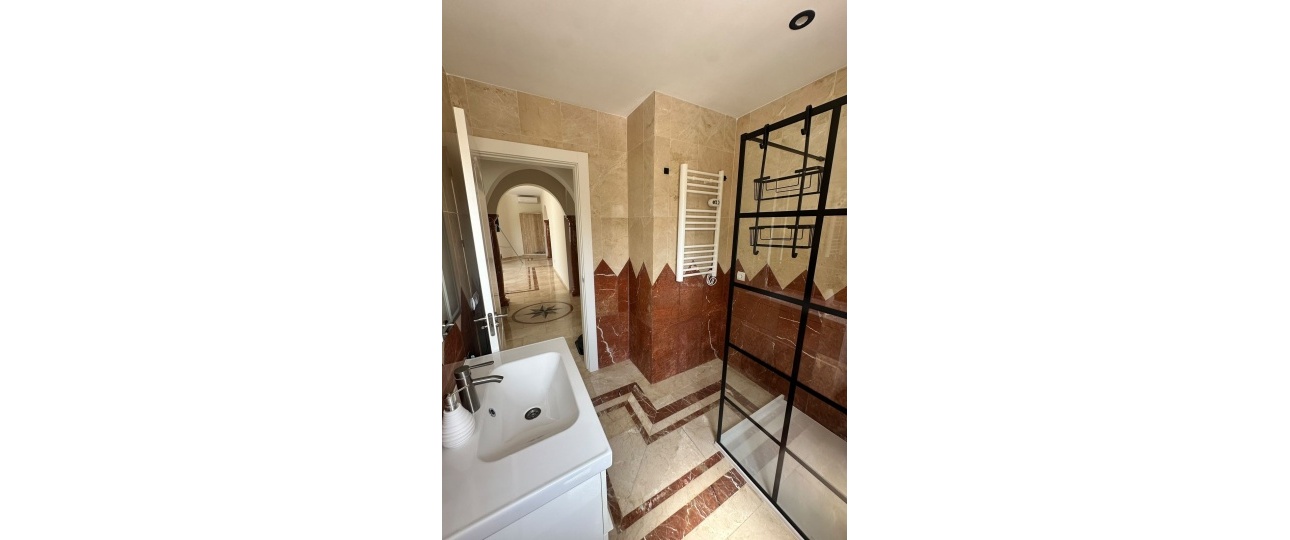 Wiederverkauf - Villa - Estepona - Estepona Centro