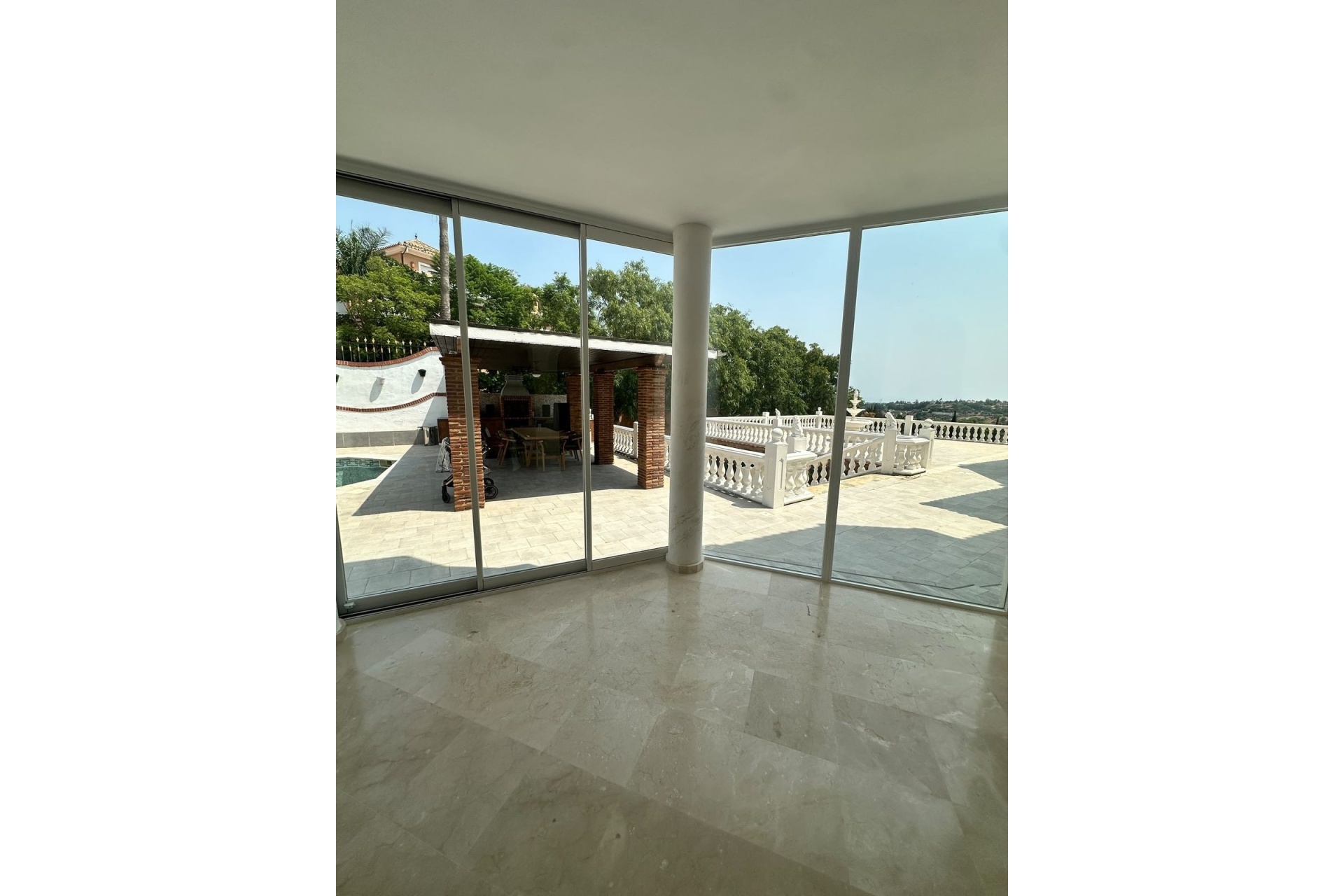 Wiederverkauf - Villa - Estepona - Estepona Centro