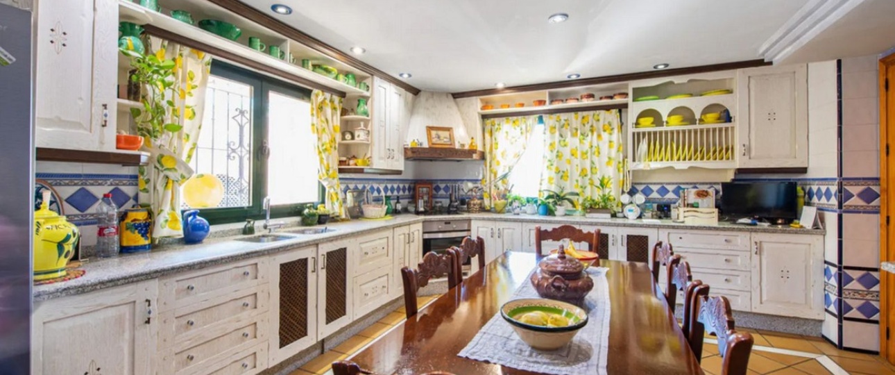 Wiederverkauf - Villa - Estepona - Estepona Centro