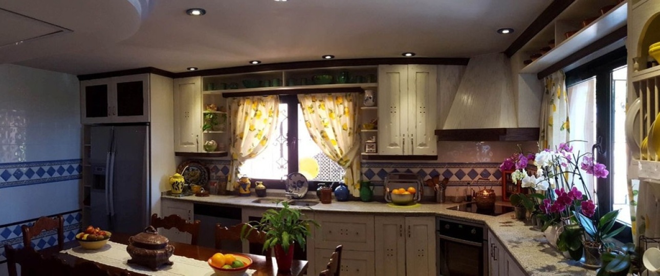 Wiederverkauf - Villa - Estepona - Estepona Centro
