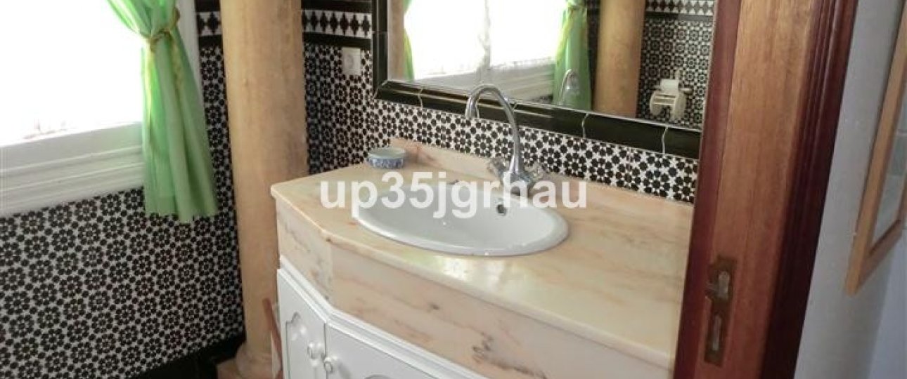 Wiederverkauf - Villa - Estepona - Estepona Centro