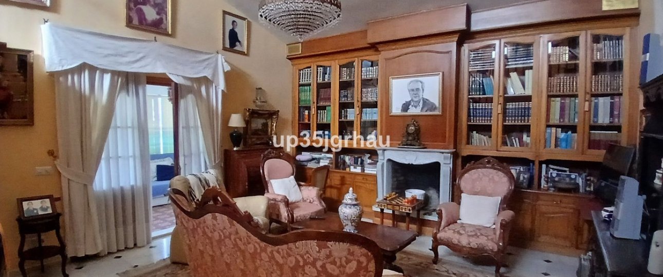 Wiederverkauf - Villa - Estepona - Estepona Centro