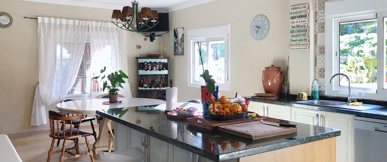Wiederverkauf - Villa - Estepona - Estepona Centro
