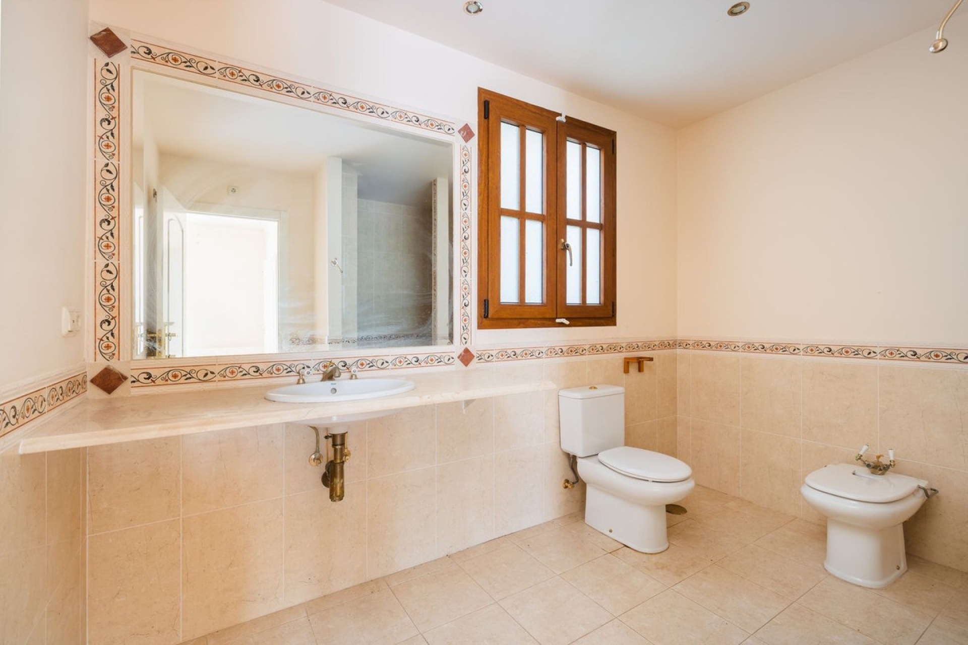 Wiederverkauf - Villa - Estepona - Estepona Centro