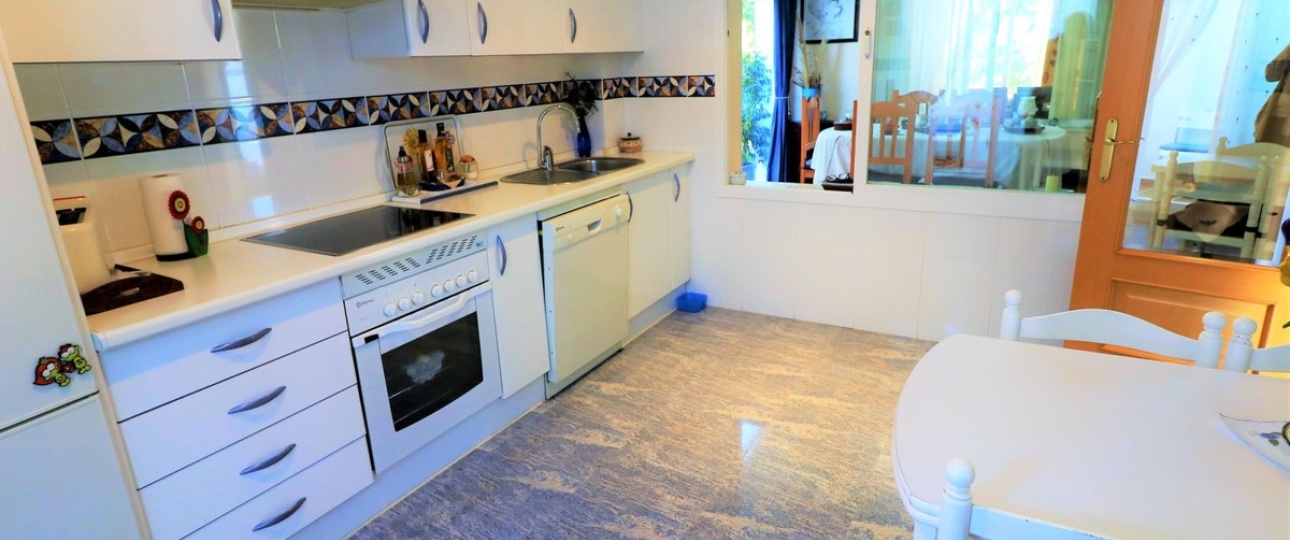 Wiederverkauf - Villa - Estepona - Estepona Centro